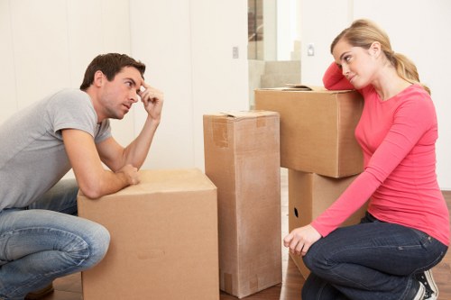 Practical removal vehicle hire for Harlington moving day planning
